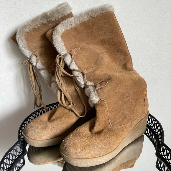 Michael Kors| Women Size 7| Suede Camel Wedge Boots - Picture 2 of 3